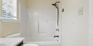 2 Compton Court Gallery 16