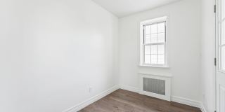 65 Bay 23rd Street Gallery 12