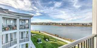 1010 on the Lake Gallery 1