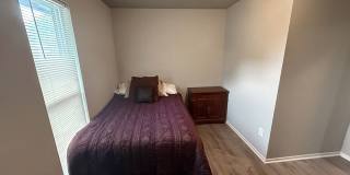 Stonegate Complex -- Fully Furnished and Utilities Included! Gallery 13