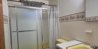 16 Grove Street Gallery 8