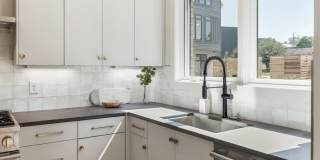 Salemtown Townhome Near Downtown | Screened Patio, Fenced Yard & 2 Parking Spaces Gallery 13