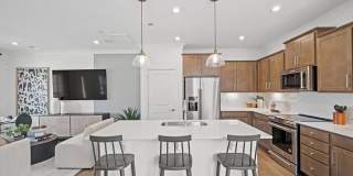 Room in 3 Bedroom Home at Leading St Gallery 17