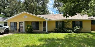Spacious 4BR/2.5BA Home in Jackson | Comfortable Living & Convenient Location Gallery 1