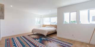 Stunning Views from Silver Lake Hillside Home for Rent with Spectacular Views Gallery 14