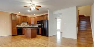 25859 KIRKWOOD Square Gallery 10