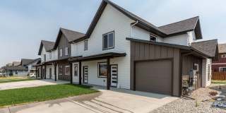 2-Story Urban Triplex at a modern community featuring 3 Bedrooms 3 Bathrooms Gallery 45