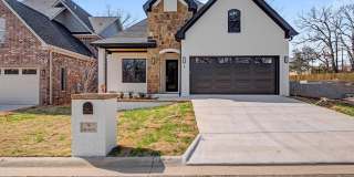 9 OAK GLEN 9 OAK GLEN Gallery 1