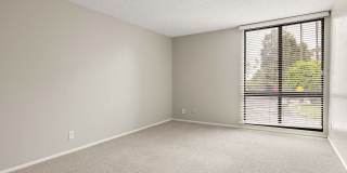 4250 Coldwater Canyon Apartments Gallery 14