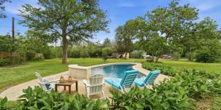 4 Bedroom with a Pool in Helotes! Gallery 66