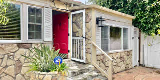 Gorgeous home in a hidden valley with extra room for office or guest bedroom Gorgeous home in a hidden valley with extra room for office or guest bedroom Gallery 1