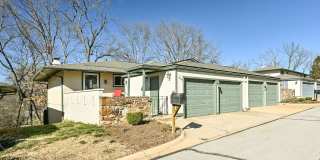 3 Bedroom Manchester Condo Gallery 1