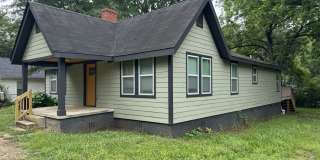 906 Skyland Street Gallery 2