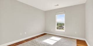 1601 LADUE Court Gallery 23