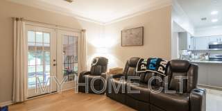 10029 Dauphine Drive Gallery 10