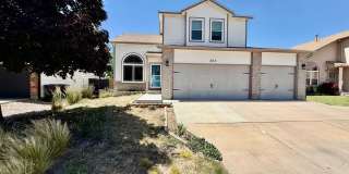 Spacious 3-Bed Home with 3-Car Garage in Fountain, Colorado Gallery 1