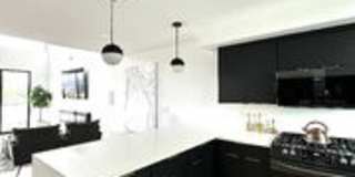 11326 Victory Boulevard Gallery 6