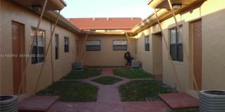 1675 NE 150th St Gallery 1