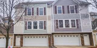 Wonderful Special, Wont Last!! 2 Bedroom, 2 1/2 Bath Townhome in Urbandale. Gallery 1