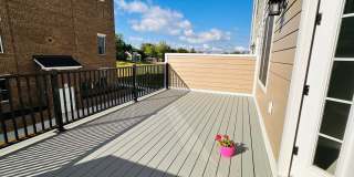 Modern 3 Bedroom, 2.5 Bath Townhouse Modern 3 Bedroom, 2.5 Bath Townhouse Gallery 14