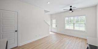S. 7th St. - 320-330 Gallery 31