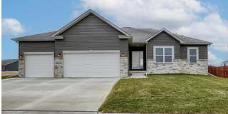 Spacious Ranch Home  5 Bedrooms  3 Bathrooms  3,163 Finished Sq Ft Gallery 1