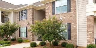 Beautiful 3 Bed 2 Bath Condo with Community Amenities Gallery 3
