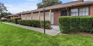 Cottage Court Gallery 7