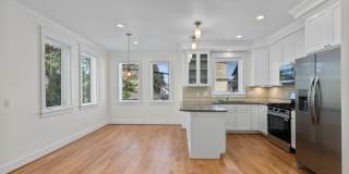 3Bd/3Ba Seattle Townhouse Gallery 14
