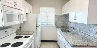 9747 Riverview Gallery 1