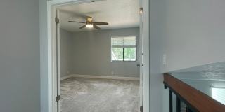 3 Bedroom 2.5 Bathroom Townhome located in Pelican Bay Gallery 37