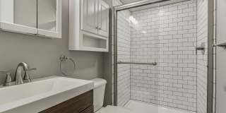 2 Bedroom 2 bath in the Heart of Ballard Gallery 19
