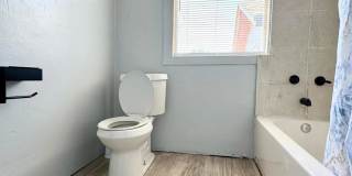 1047 Sycamore St Gallery 14