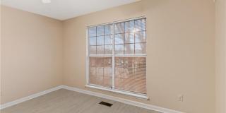 Condo for Rent in Auburn Gallery 4