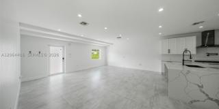 1935 SW 24th Ter Gallery 6