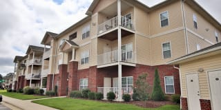 The Heights at McArthur Park Gallery 17