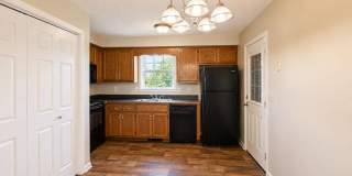 $1250 - 3 Bedroom 1.5 Bath Ranch Home Gallery 5