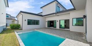 5718 Ashwood Cir W Gallery 40