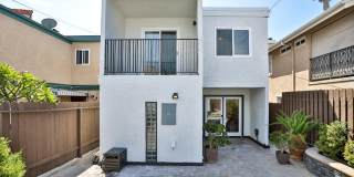 Downtown HB Furnished Flexible Term Rental Gallery 13