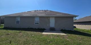 COMING SOON: Beautiful 3 bedroom / 2 bathroom house in Joplin Mo close to Missouri Southern with two car garage!! Gallery 3