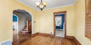 Charming 3-Bedroom Home Near Fontenelle Park Gallery 17
