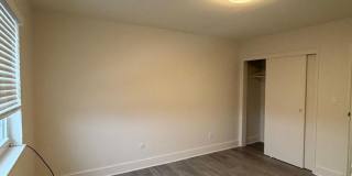 Livingston Gardens Gallery 34