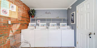 Colonial House Gallery 12