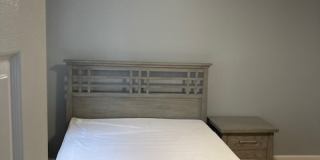 14 Aberdeen Avenue Gallery 18