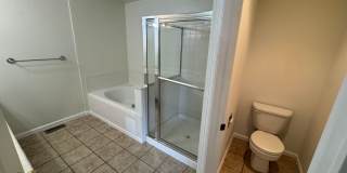 Spacious townhome with great views Gallery 18