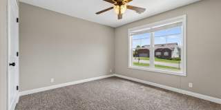 Pet Friendly Four Bedroom! Gallery 31