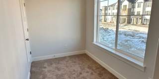 Gorgeous Condo! Gallery 15