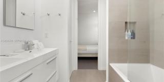 2217 NE 17th Ter Gallery 78