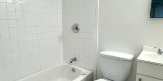 1900 ROSEDALE Street NE Gallery 26