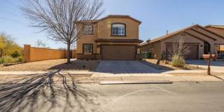 4 Bedroom, 2.5 Bathroom Gallery 1